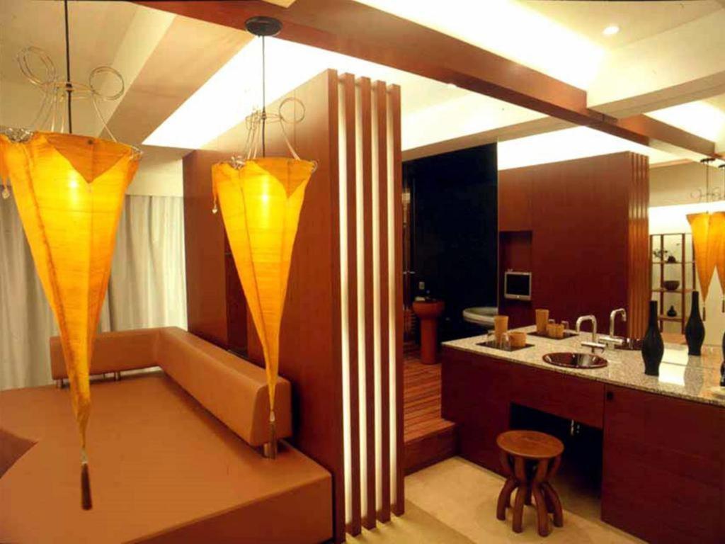 Hotel The Grandee Shinsaibashi Osaka Buitenkant foto