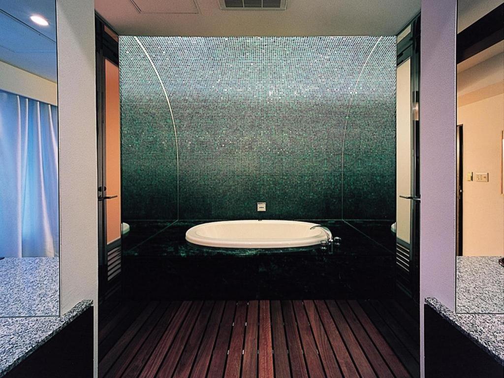 Hotel The Grandee Shinsaibashi Osaka Buitenkant foto